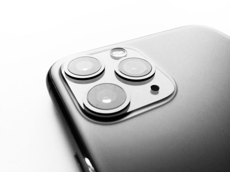 iPhone 11 Pro cameras