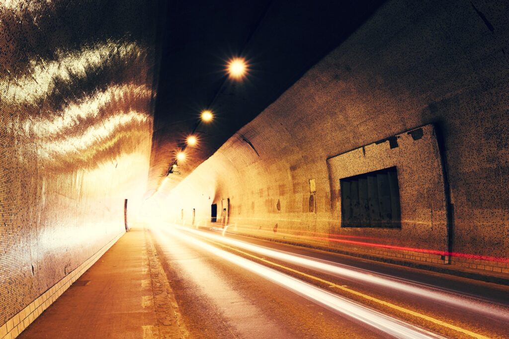 Traffic in urban tunnel