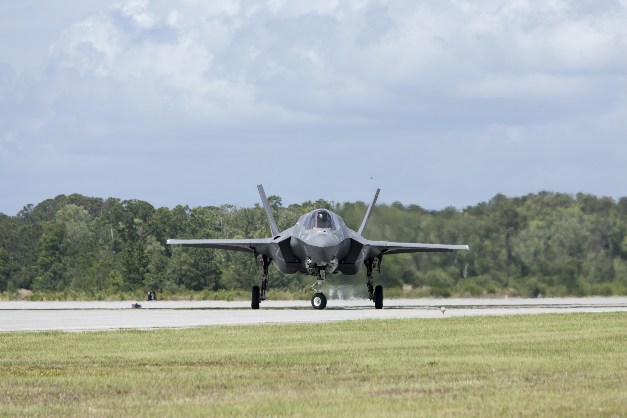 f 35 lightning on the tarmac