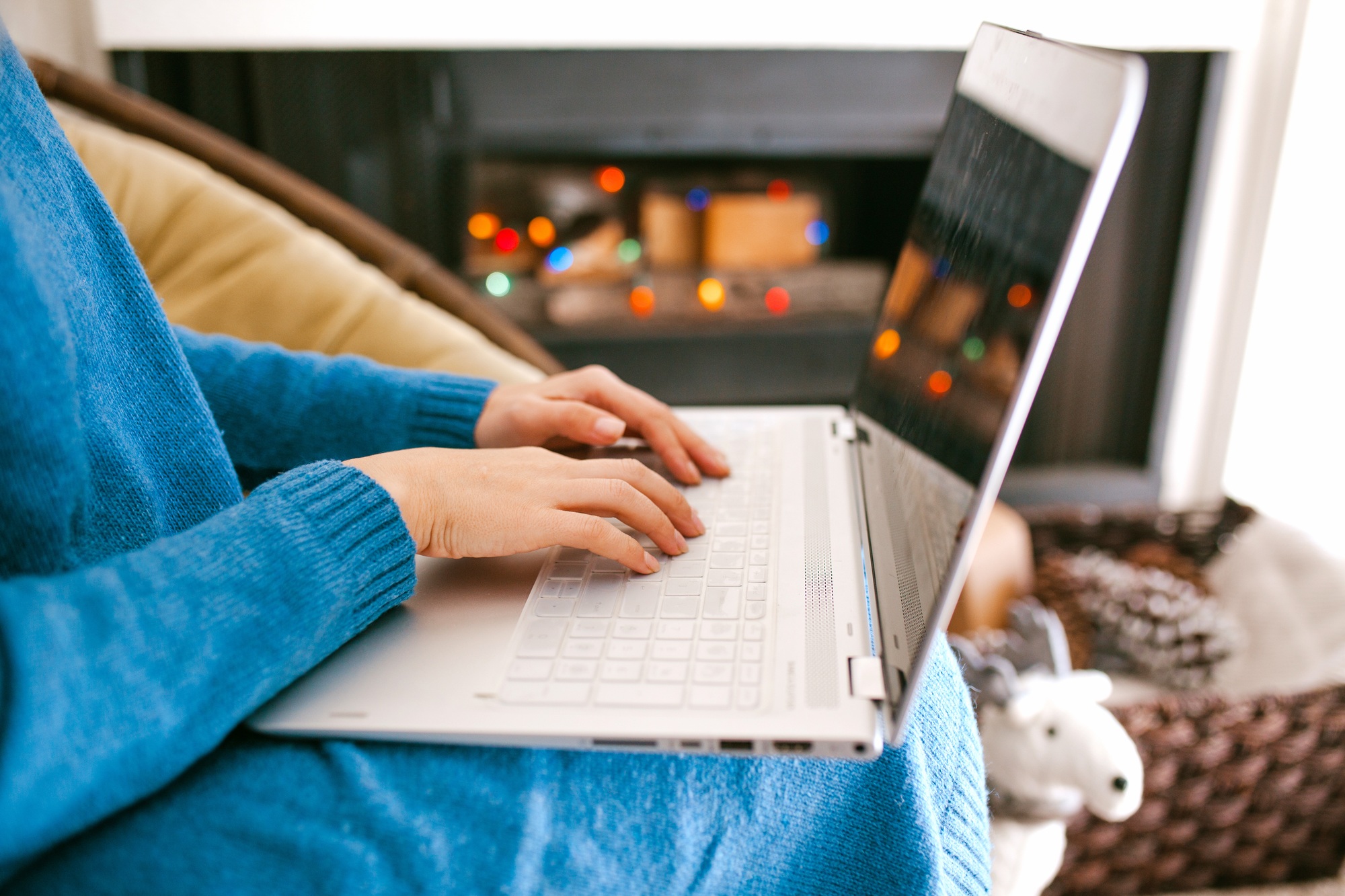 New Insights in Amazon's Holiday Shopping Trends holiday online shopping christmas and new year gifts shopping from home. work from home.