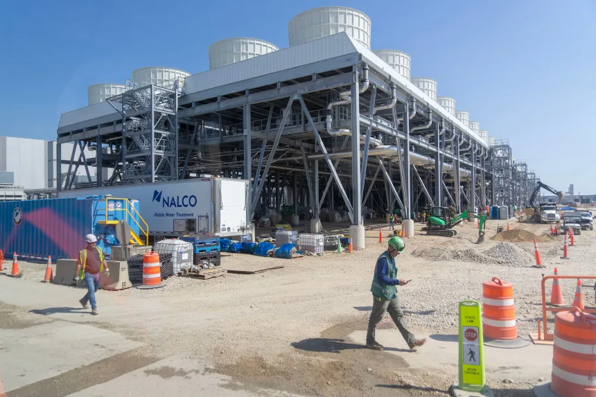 The Hidden Problem Behind the New Trillion-Dollar AI Buildout usatsi 27151895