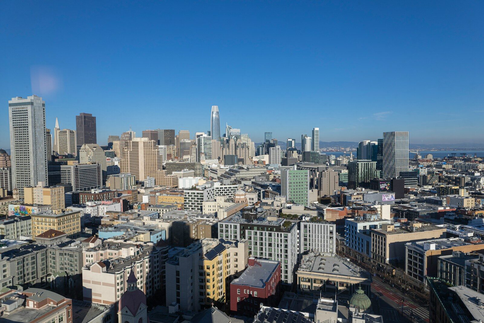 Inside San Francisco’s New AI Startup Frenzy a city with many buildings