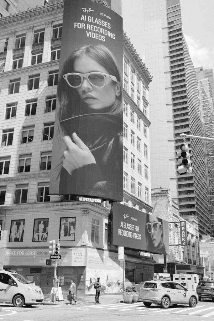 Billboard advertises ai glasses for recording videos.