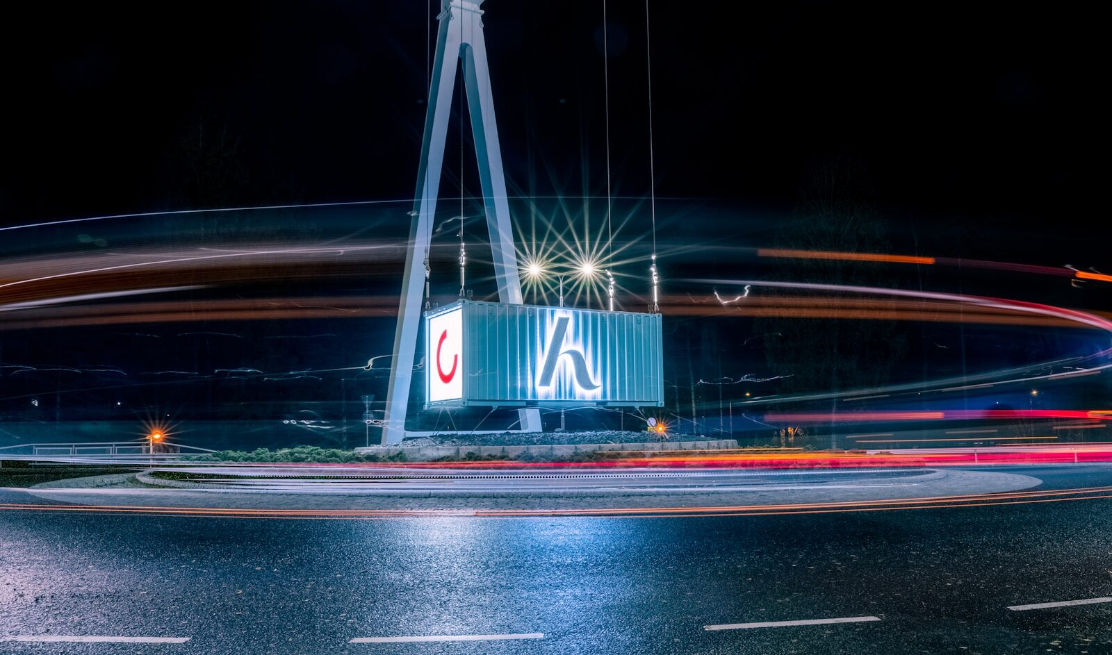 turned-on street post