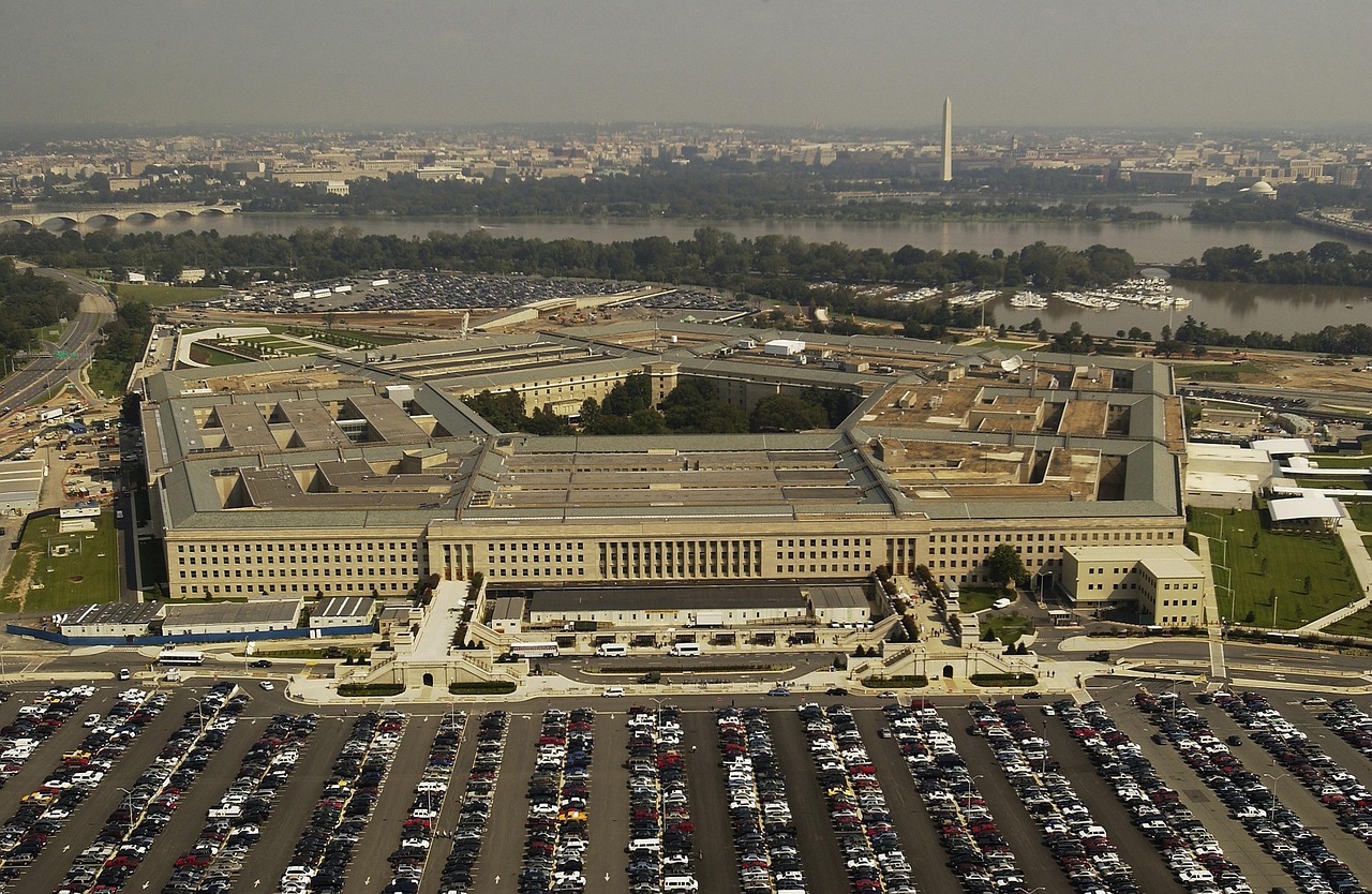 pentagon, washington dc, nature, military, headquarters, vehicles, parking, sky, landscaper, known, famous, landmark, architecture