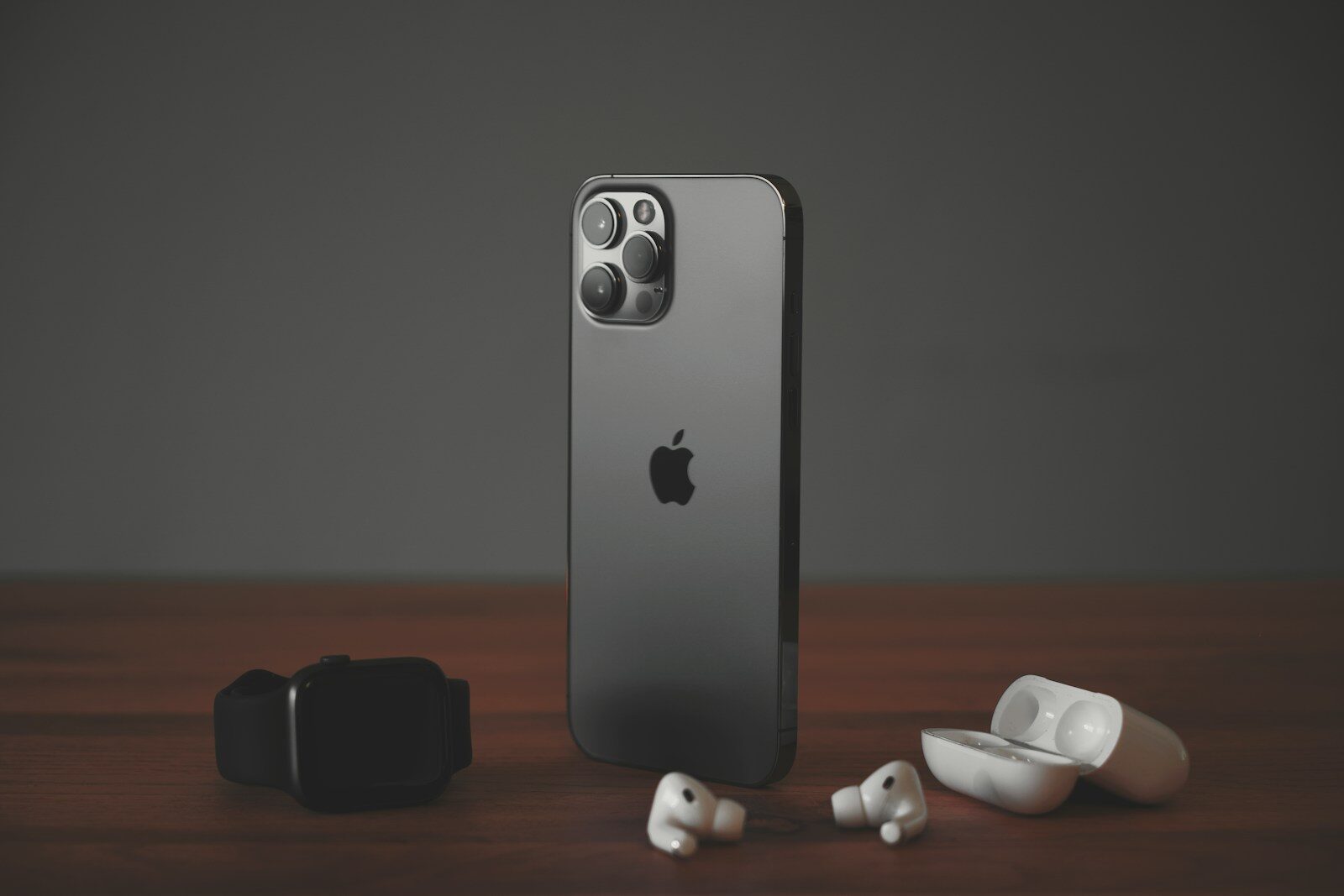 How a New Stunning Anniversary iPhone Could Redefine the Future black iphone 7 with white and black dice