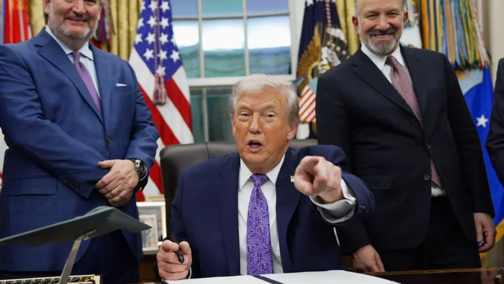 The White House’s Growing Role in New Frontier AI 108240992 1768509472874 108240992 17654969442025 12 11t234501z 1287636350 rc2neia7vqwp rtrmadp 0 usa trump