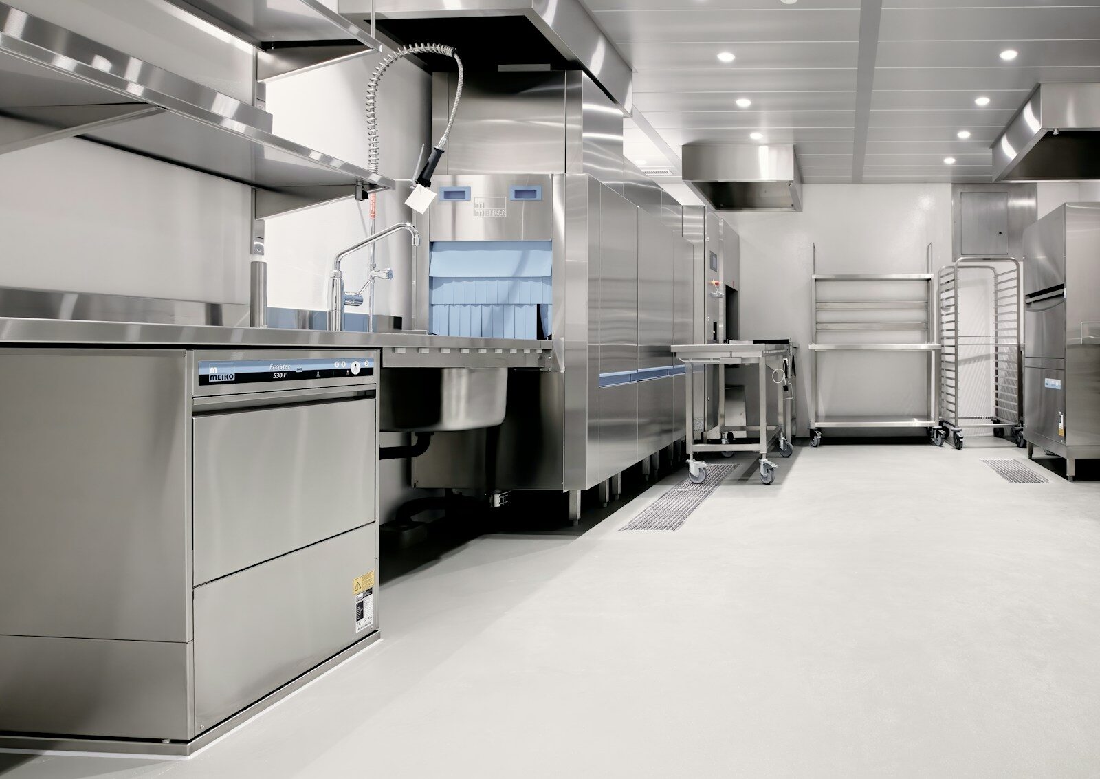How Sodexo Using AI and Robotics Reinvent New Commercial Kitchens white and black wooden cabinet